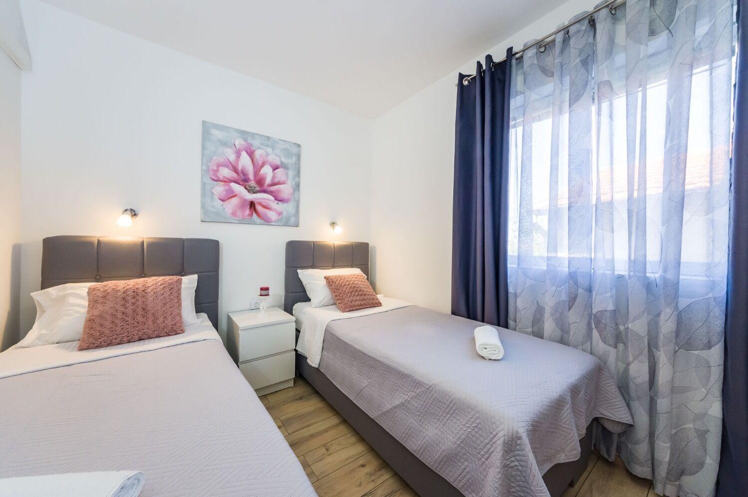 Apartments Dreamy - Free Parking نين المظهر الخارجي الصورة